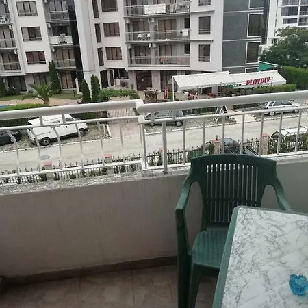 Sunny アパート サニービーチ