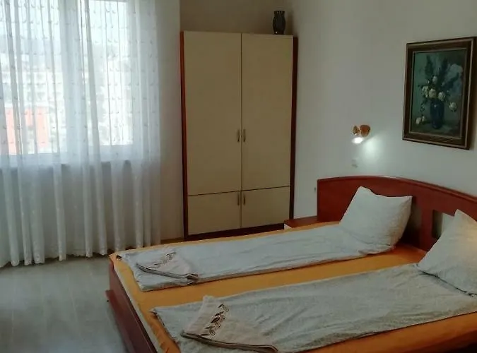 Sunny Апартамент